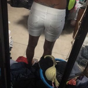 White Bermuda shorts